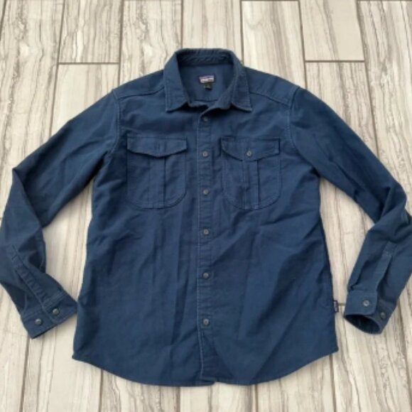 Patagonia Organic Cotton thick/heavy flannel. EUC - Picture 1 of 5